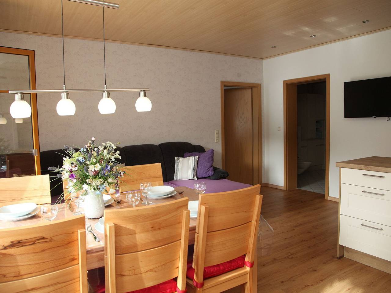 Ganze Wohnung, Ferienwohnung 'Fuchsbau' mit Bergblick, Balkon und Wi-Fi in Mühlenbach, Mittlerer Schwarzwald