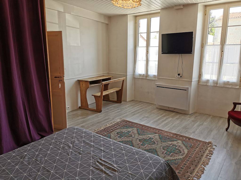 Grande chambre cosy - Chambre in Crazannes, Région de Saintes