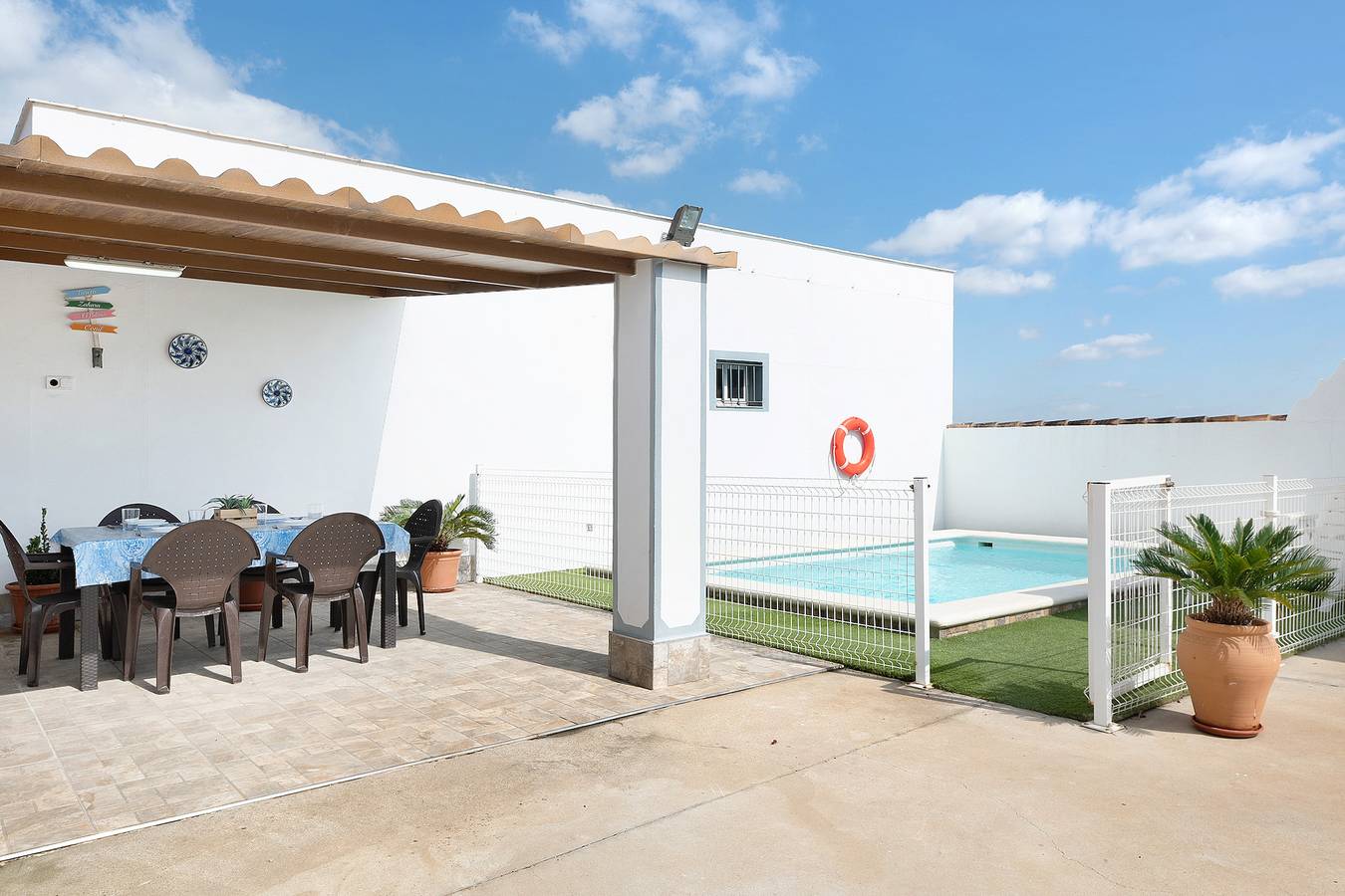 Casa de vacaciones "Casa Sheila" con piscina privada, 2 terrazas privadas y Wi-Fi in Barrio Nuevo, Conil de la Frontera