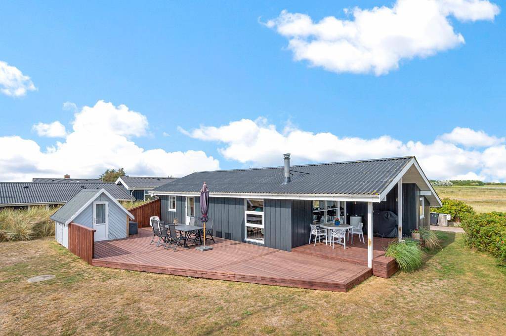 Dejligt sommerhus med sauna og udsigt in Nørre Lyngvig, Hvide Sande