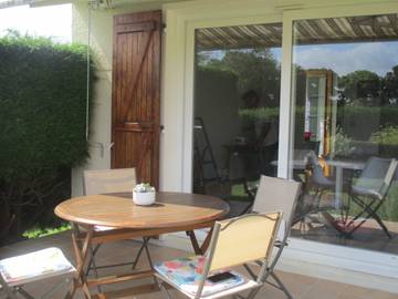 Gîte pour 4 personnes, avec terrasse et jardin à Vierville-sur-Mer