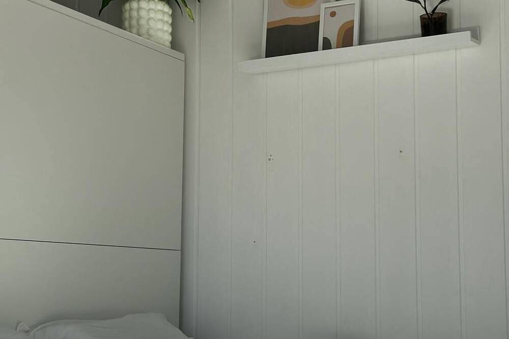 Entire apartment, Lovely, bright studio in great central location in Stavanger in Storhaug, Stavanger
