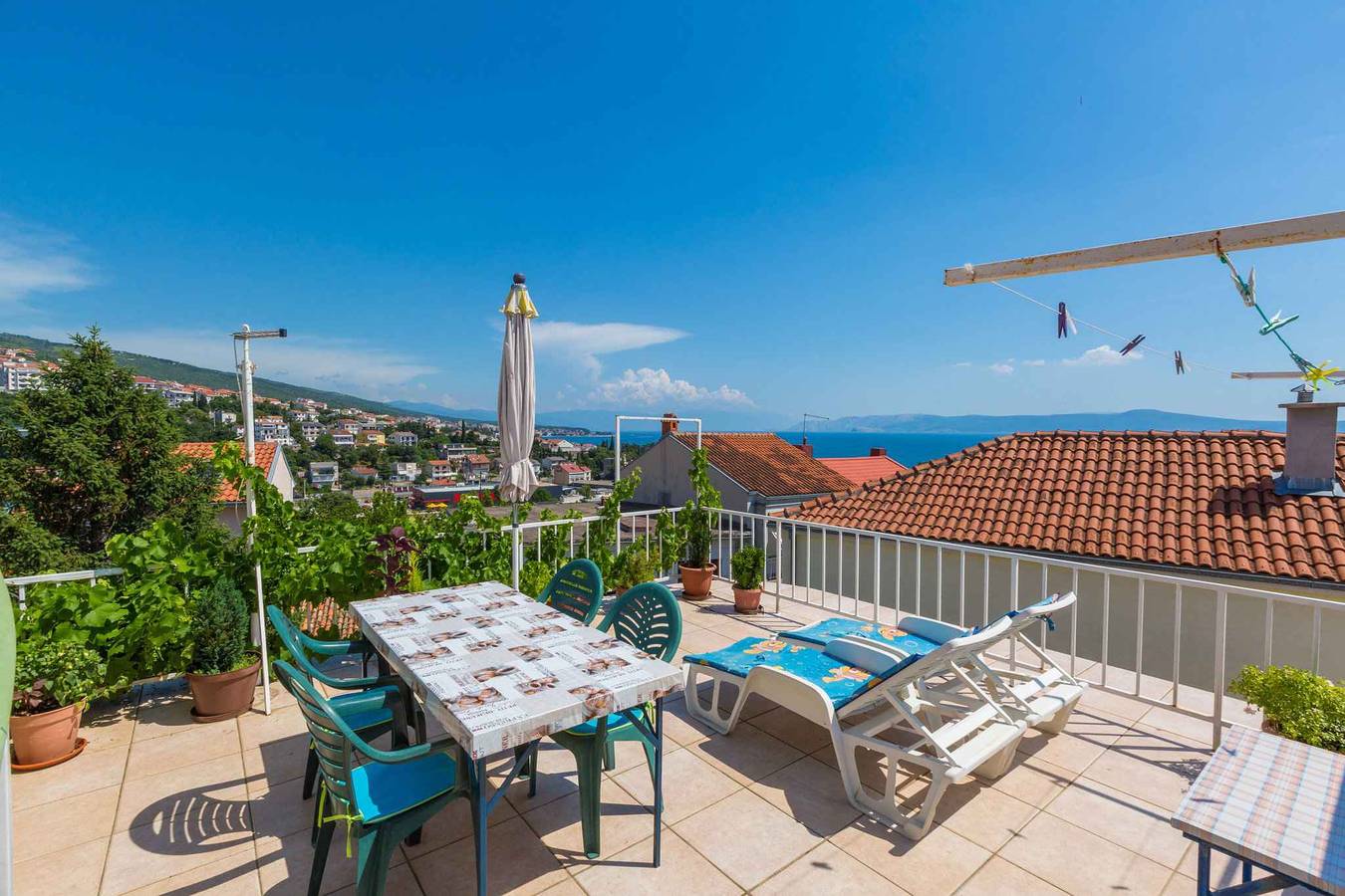 Ganze Ferienwohnung, Ferienwohnung mit Klimaanlage und Sonnenterrasse in Crikvenica, Primorje-Gorski Kotar