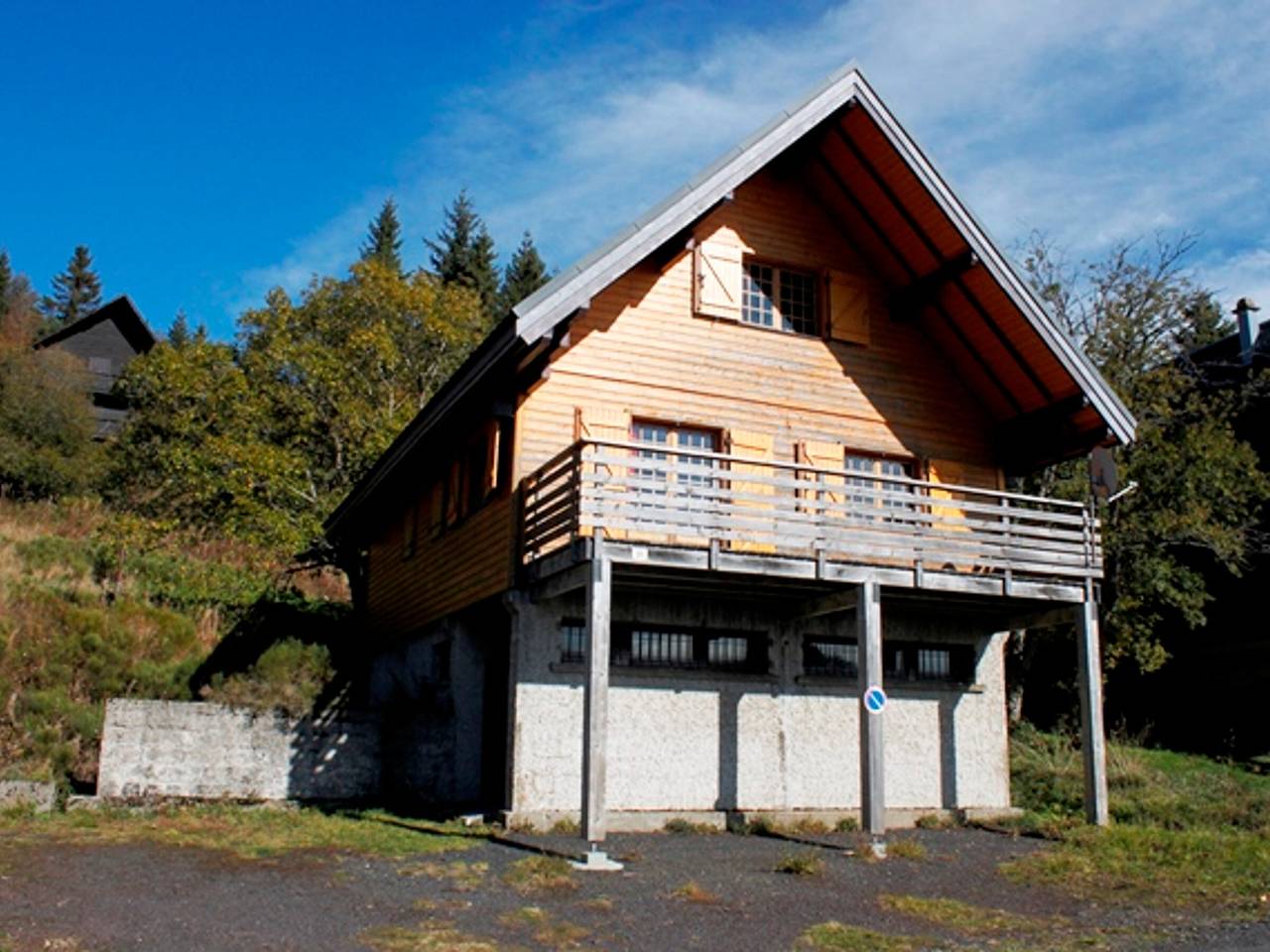 Einzigartiges Chalet nahe Pisten, 9 Pers., originale Kunstwerke in Super Besse, Besse-et-Saint-Anastaise