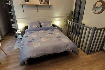 Appartement De Vacances pour 2 Personnes dans Asnières-sur-Seine, Hauts-de-Seine, Photo 1