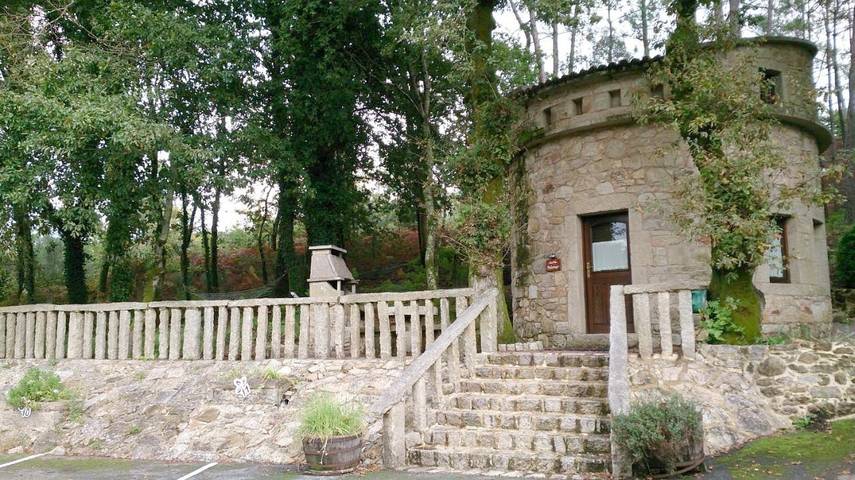 Casa rural para 2 personas, con Terraza y Jacuzzi además de Jardín y Piscina en Padrón - 3