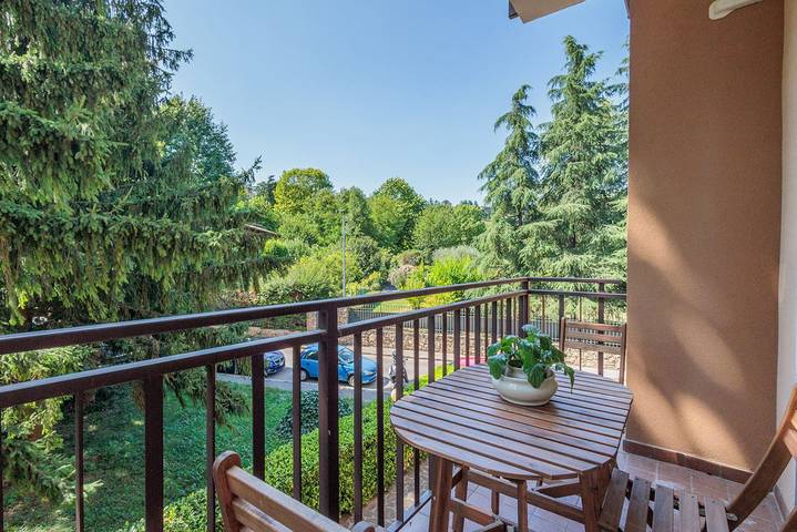 Appartement entier, Appartement de vacances pour 4 personnes avec balcon/terrasse in Bergame, Province de Bergame