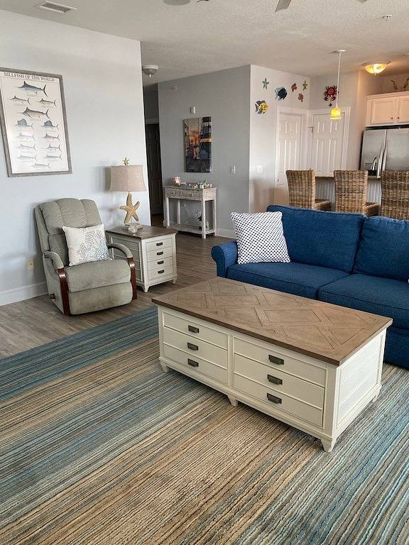 Vacation rental for 12 people, with hot tub and balcony as well as pool in Manteo