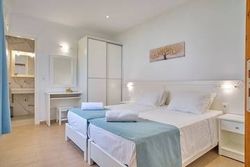 Bungalow für 4 Personen in Acharavi, Korfu, Bild 1