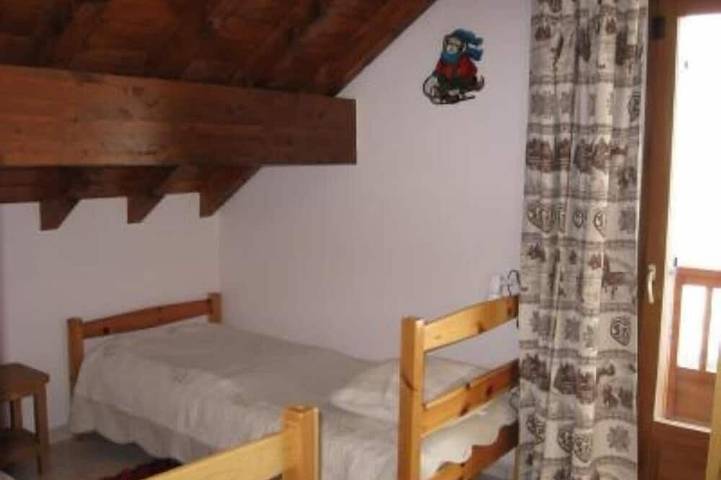 Chalet pour 10 personnes, avec balcon et jardin à Saint-Jean-d'Arves - 2