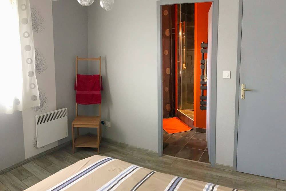 Maison et jardin calmes pour 6 près des volcans in Orbeil (Puy-de-Dôme), Parc Naturel Régional Livradois-Forez