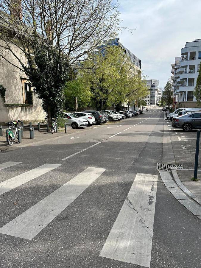 Gîte pour 4 personnes, avec terrasse ainsi que jardin et vue dans Cinema Cameo Commanderie Nancy - 3