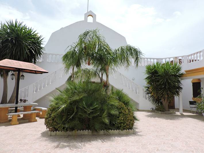Chalet für 14 Personen, mit Balkon/Terrasse und Garten sowie Ausblick in Conil de la Frontera