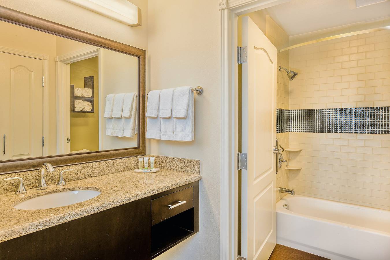 Ganze Wohnung, Staybridge Suites Bismarck in Bismarck, Burleigh County