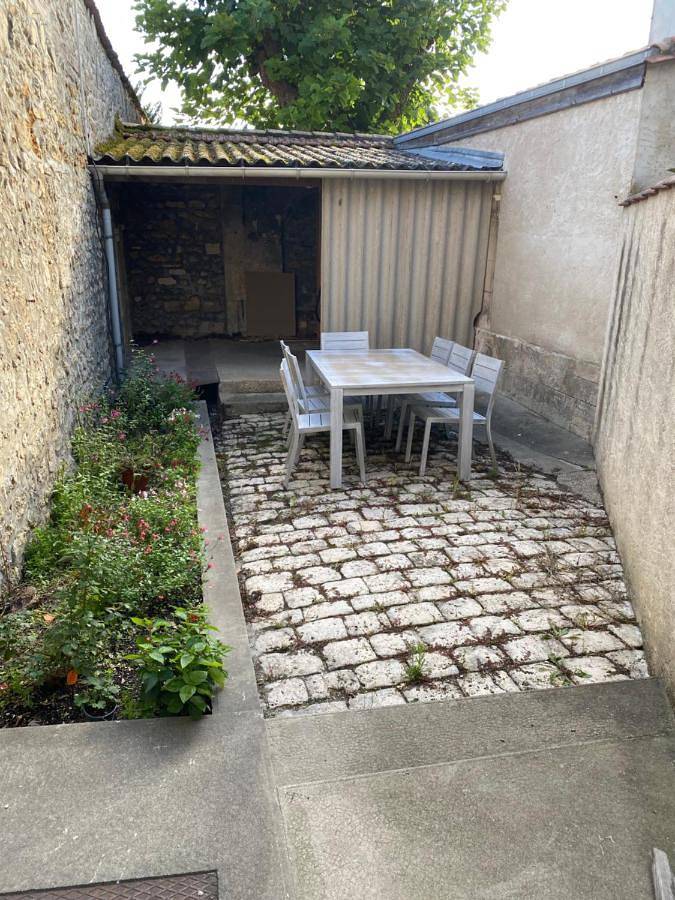 Gîte pour 2 personnes, avec terrasse à Châteauneuf-sur-Charente - 3