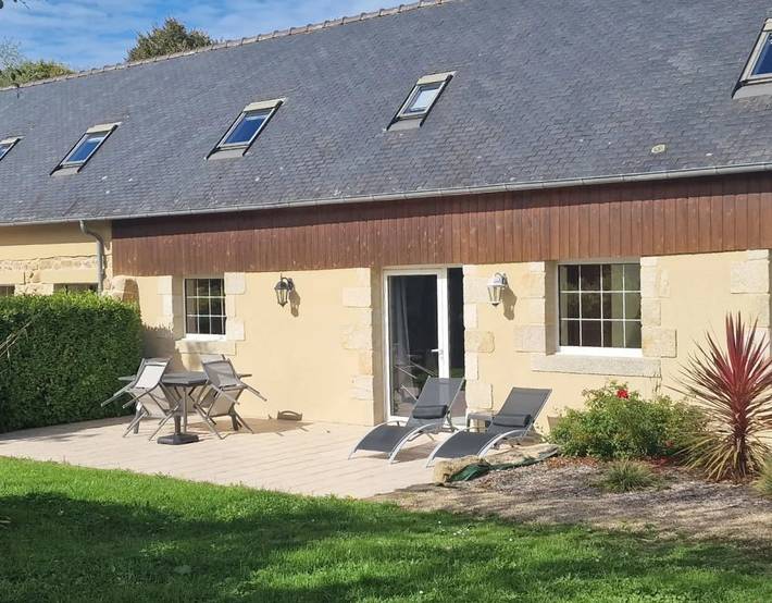 Gîte pour 4 personnes, avec terrasse et jardin