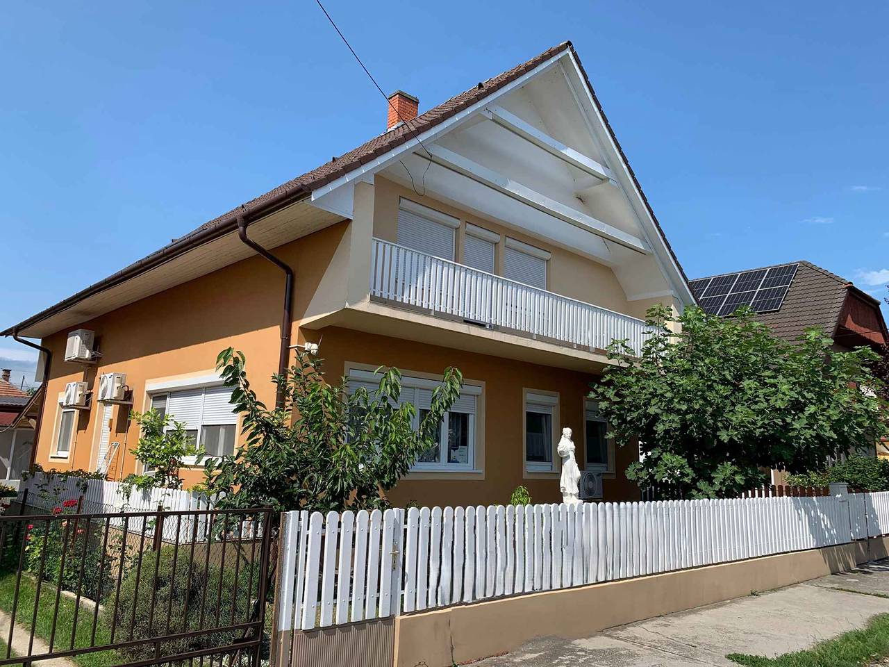 Ganze Ferienwohnung, Ferienwohnung Kinderfreundlich mit Dekorationen  in Balatonlelle, Plattensee Südufer
