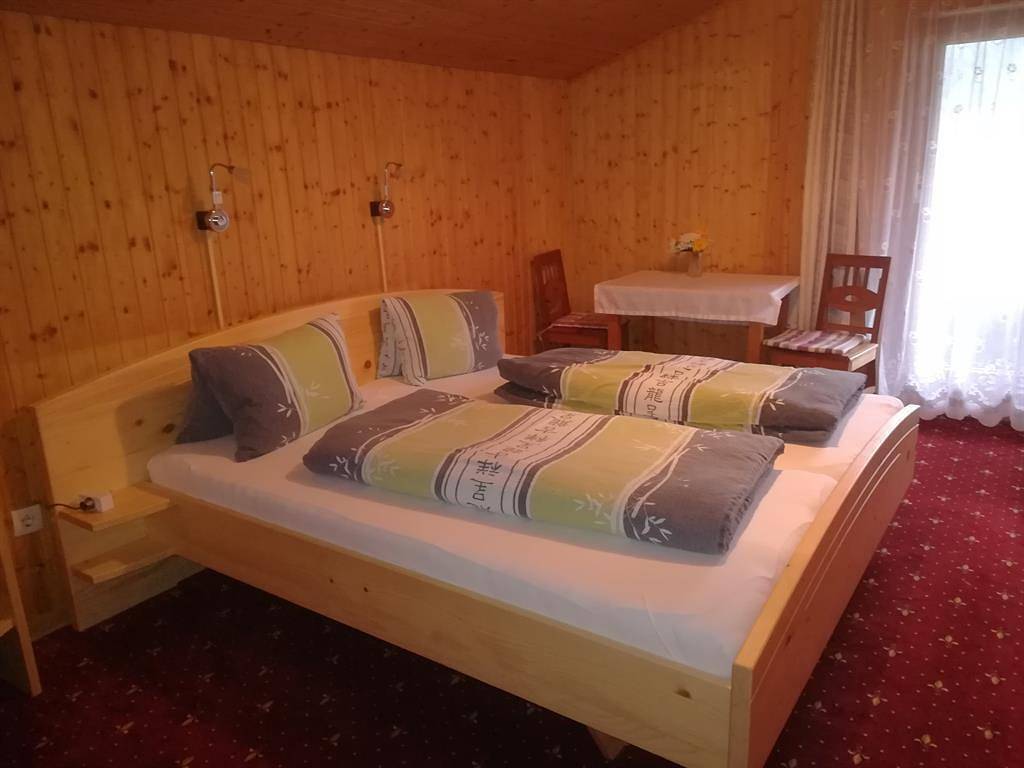 Ruhiges Doppelzimmer in Großkirchheim, Bezirk Spittal an der Drau