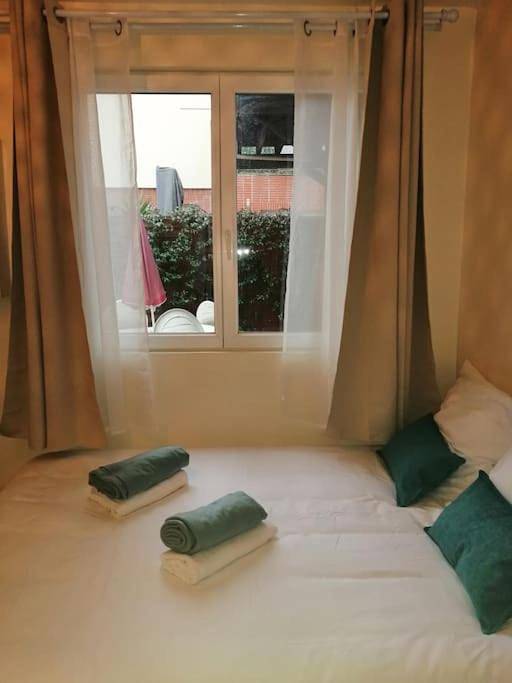 Gîte pour 2 personnes, avec terrasse à Épinay-sur-Seine - 2