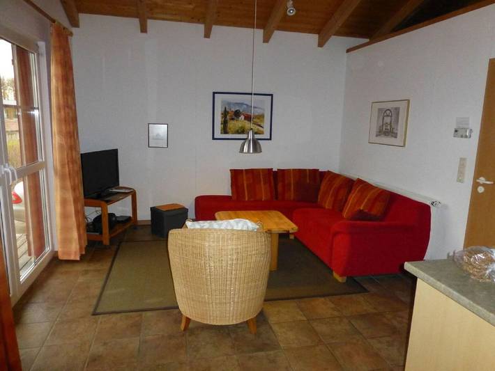 Ferienhaus für 4 Personen, mit Terrasse und Garten sowie Seeblick in Jabel - 2