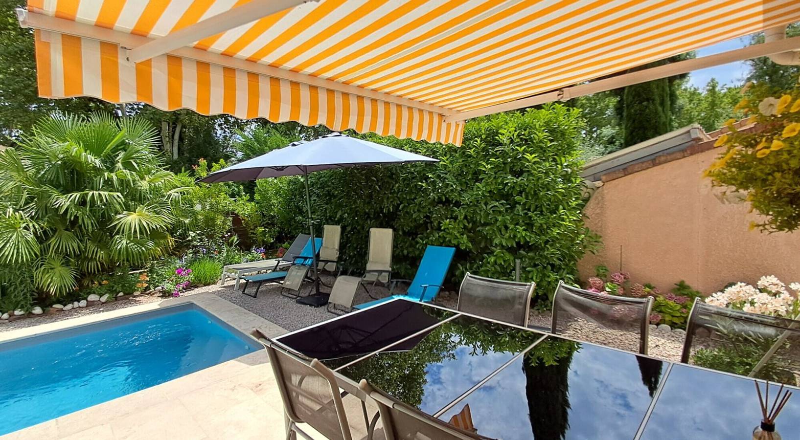 Guest Rooms 'Le Paradis' with Shared Pool, Wi-Fi and Air Conditioning in Le Luc, Draguignan region