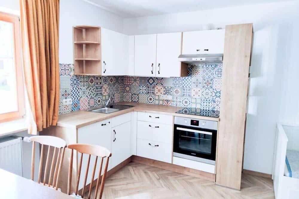 Ganze Wohnung, Großzügige Ferienwohnung (35 qm) für zwei Personen mit Wohnküche und kostenfreiem Wlan in Rothenburg ob der Tauber, Taubertal