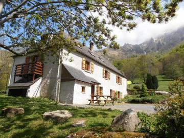 Gîte pour 2 personnes, avec terrasse dans les Hautes-Pyrénées