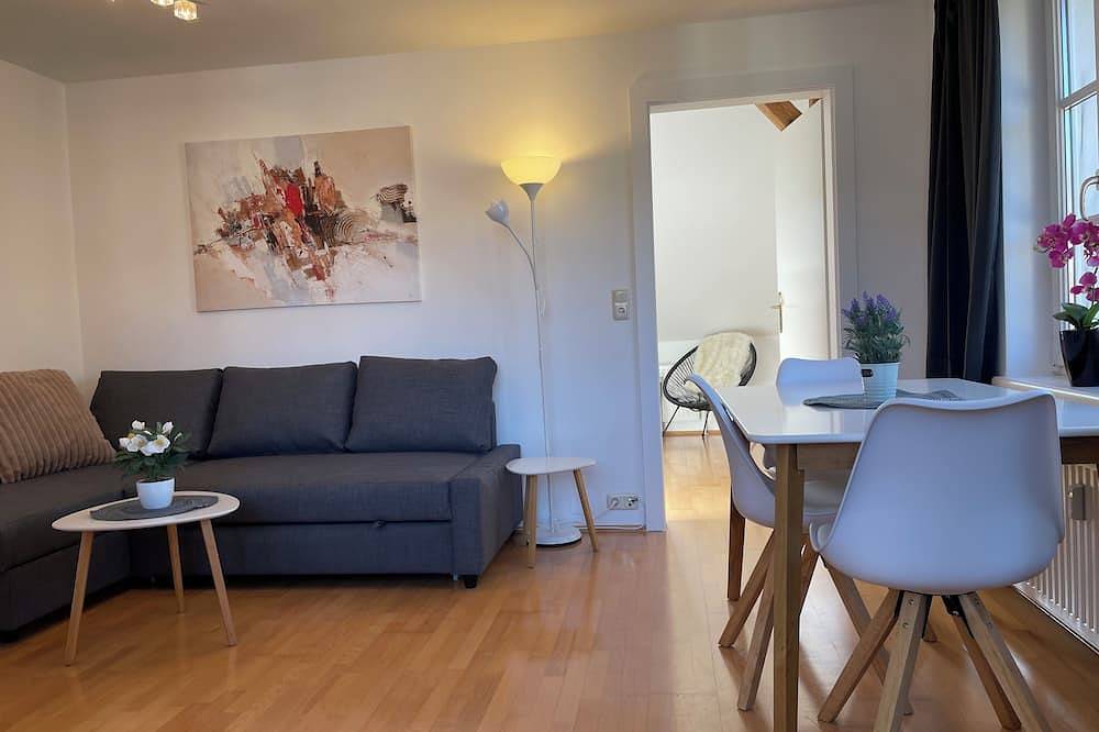 Ganze Wohnung, Traumhafte, neue Ferienwohnung in Top Lage. Komplett ausgestattet mit Parkplatz in Salzkammergut-Berge, Altmünster