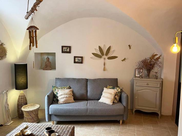 Gîte pour 4 personnes, animaux acceptés à Saint-Saturnin-de-Lucian - 2