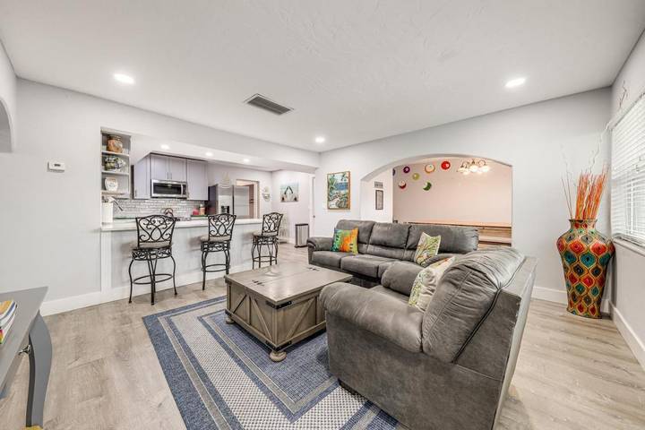 Ferienhaus für 6 Personen, mit Terrasse und Pool - 1