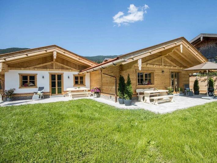 Bauernhof für 4 Personen, mit Garten und Terrasse sowie Sauna in Inzell