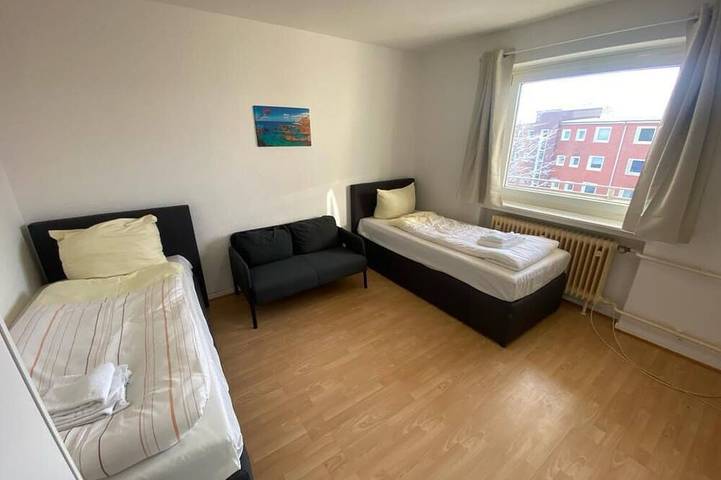 Sachsenring 85 - 2 Schlafzimmer mit Parkplatz in Neumünster, Schleswig-Holstein Binnenland