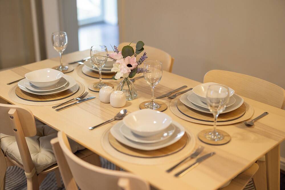 Entire apartment, Homely Spacious 3 Bedroom Apartment in Windsor. Close to Windsor Castle. in Windsor, Berkshire