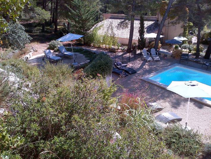 Location de vacances pour 2 personnes, avec jardin et piscine au Parc naturel régional des Alpilles - 3