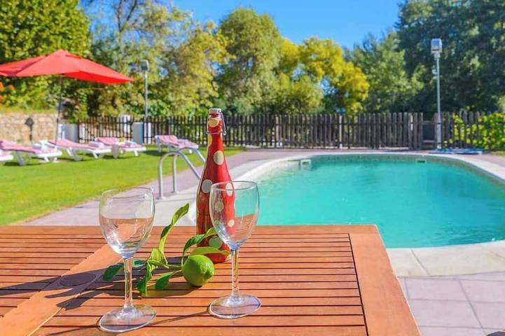 Villa für 20 Personen, mit Terrasse und Garten - 1