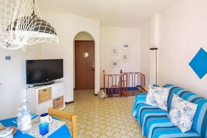 Appartamento intero, Appartamento fronte mare in San Bartolomeo al Mare (Città), San Bartolomeo al Mare