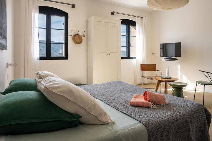 Maison d’hôte pour 2 personnes, avec Terrasse ainsi que Jardin et Piscine