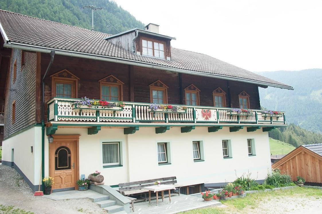 Firstkammer Zimmer 7 in Burg (Kals am Großglockner), Kals am Großglockner
