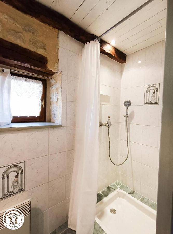 Location de vacances pour 3 personnes, avec vue, animaux acceptés à Berganty - 2
