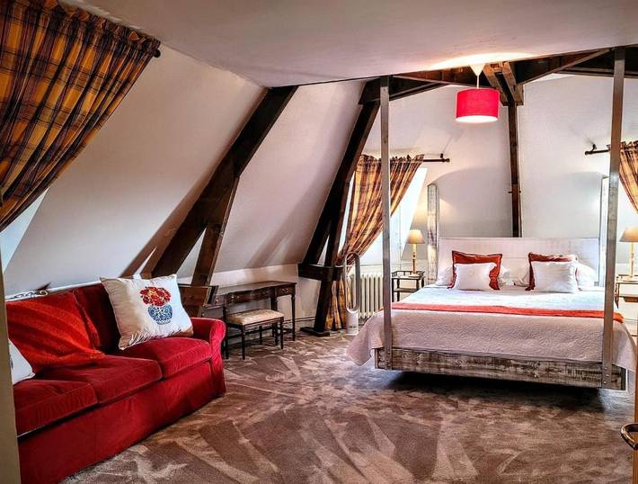 Location de vacances pour 3 personnes, avec Terrasse ainsi que Jardin et Vue à Saint-Aubin-de-Luigné
