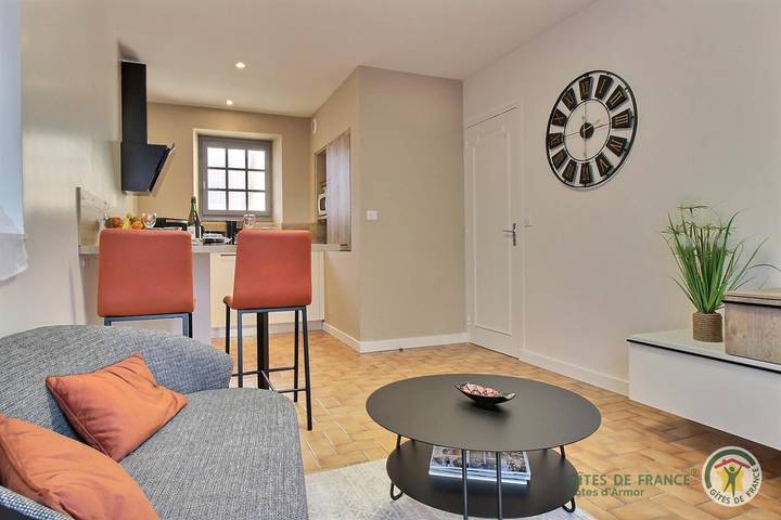 Gîte pour 2 personnes, avec Terrasse et Vue à Bréhand