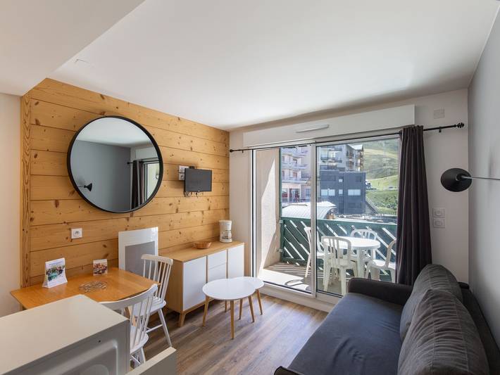 Gîte pour 4 personnes, avec Balcon ainsi que Piscine et Sauna à Germ - 2
