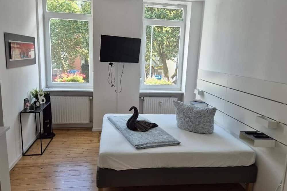 Ganze Wohnung, City Central Apartment House - Apt 5 in Kaiserslautern, Saar-Nahe-Bergland