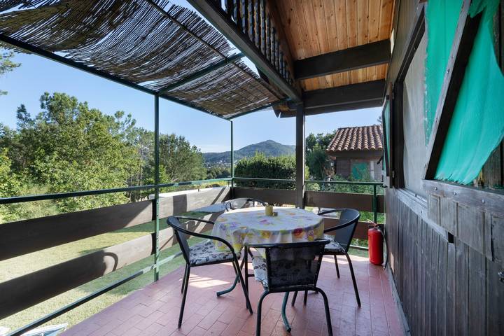 Maison de vacances 'Mino Lodge' avec vue sur les montagnes, piscine partagée et Wi-Fi in O Rosal, Province de Pontevedra