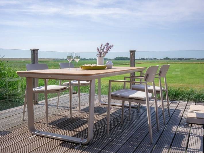 Ferienhaus für 4 Personen mit Terrasse in Den Hoorn, Westfriesische Inseln