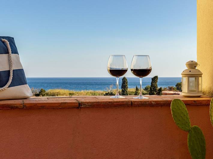 Ferienwohnung für 3 Personen, mit Balkon und Pool in Giardini-Naxos