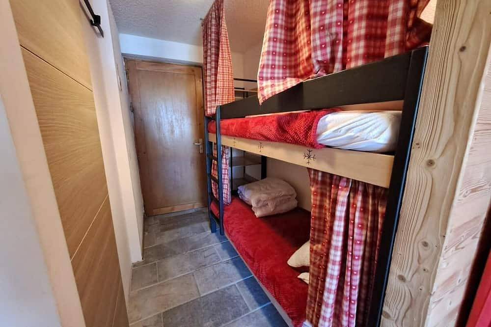 Appartement entier, 7ème étage, vue montagne, balcon, parking, télévision, casier à ski, 28m², Les 2 Alpes in Vénosc, Les Deux Alpes