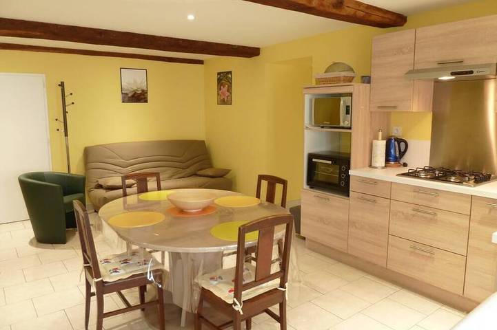Location de vacances pour 4 personnes, animaux acceptés à Saint-Martin-du-Tartre