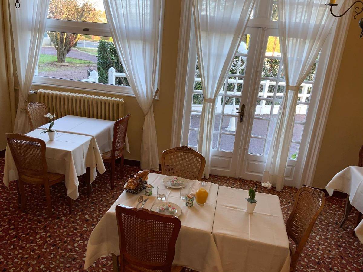 Les 3 rois by Yy in Saint-Michel en Pré-Bocage, Région de Caen