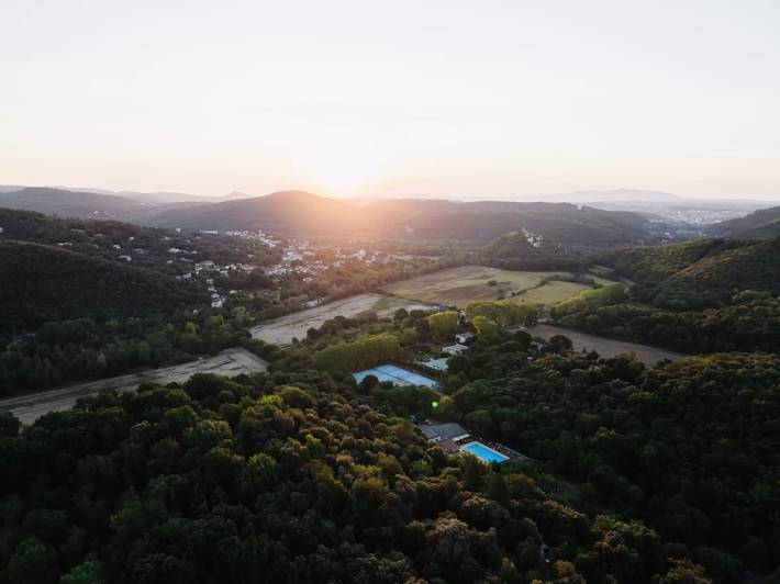 Chalet pour 4 personnes, avec vue ainsi que piscine et terrasse, animaux acceptés dans le Gard - 4